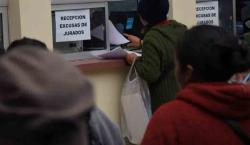 Con filas y expectativas: Inicia la presentación de excusas de jurados para las elecciones