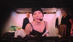 Sin maquillaje ni disfraces: Lady Gaga sorprende en concierto de Las Vegas