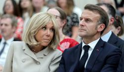 Macron demanda a una influencer en EEUU por asegurar que su esposa nació hombre