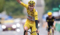 Tadej Pogacar se corona por cuarta vez campeón del Tour de Francia