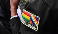 Caen dos policías acusados de extorsionar y sacarle 100 mil bolivianos a un comerciante