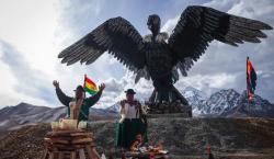 A las faldas del Huayna Potosí, El Alto inaugura una escultura gigante del Cóndor de Los Andes