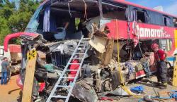 Tragedia en Brasil: Un choque mortal entre autobús y camión deja 11 muertos y 45 heridos