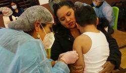 Se prevé la llegada de más vacunas para inmunizar a los jóvenes de hasta 19 años