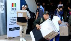 Bolivia decide en las urnas su nuevo rumbo político