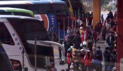 Reanudan salidas de buses en todo el país