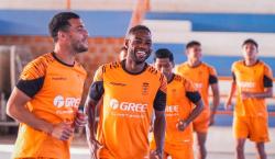 Blooming cobra un sueldo y vuelve a los entrenamientos en doble turno