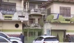 Encuentran el cuerpo sin vida de una mujer y arrestan a su pareja por presunto feminicidio