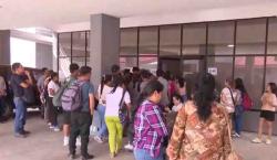 Primer día de justificaciones de jurados electorales: largas filas marcan la jornada en Santa Cruz