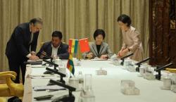 Bolivia firma dos protocolos para exportar subproductos de carne al mercado chino