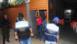 Cierran locales y arrestan más de 130 personas por infringir el Auto de Buen Gobierno en La Paz y Santa Cruz