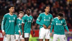 Liverpool se desploma ante el Brentford y el United toma vuelo a costa del Brighton