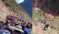 Al menos 15 muertos y 30 heridos por caída de un bus a un barranco en Cochabamba