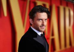 Jonathan Bailey es el hombre más sexy del mundo de 2025