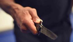 Un ataque violento en pleno centro cruceño: hombre apuñalado en espalda y piernas