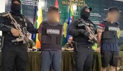 Dos atracadores acabaron detenidos al chocar contra una vagoneta cuando escapaban