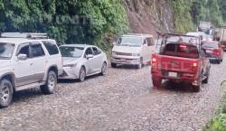 Rehabilitan la ruta nueva a Cochabamba y la carretera antigua permanece cerrada