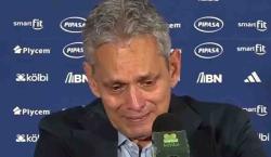 El técnico Rueda rompe en llanto al no poder clasificar a Honduras al Mundial 