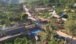 Protestas y derrumbes complican el tránsito en las dos carreteras entre Santa Cruz y Cochabamba