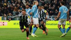Guardiola vuelve a tropezar: cae ante un Newcastle en crisis y puede alejarse de la pelea por la Premier League