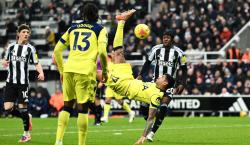 El “Cuti” Romero rescata al Tottenham con una “chilena” al minuto 94