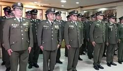 Posesionan a nuevos comandantes departamentales de la Policía: David Gómez asume en Santa Cruz