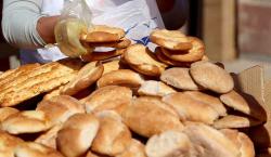 Gobierno pide mantener el pan a 50 centavos y anuncia registro digital para panificadores