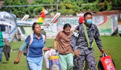 Evacúan más de 100 personas de 10 comunidades de El Torno afectadas por desastres