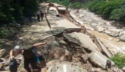 Derrumbe en Samaipata cierra la conexión entre Santa Cruz y Cochabamba por la ruta antigua
