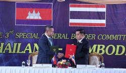 Tailandia y Camboya acuerdan un alto al fuego tras semanas de feroces combates