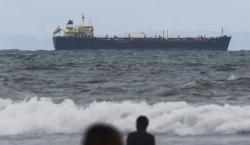 EE.UU. anuncia control indefinido sobre petróleo venezolano