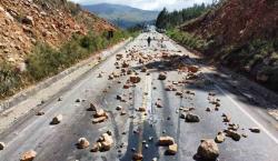 52 bloqueos marcan el inicio de semana a pesar del pacto entre Gobierno y COB