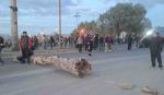La vía hacia Quillacollo y Oruro queda bloqueada por protesta de fabriles