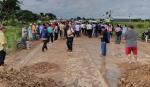 San Julián amanece con bloqueo comunal y queda cortada la vía Santa Cruz-Trinidad