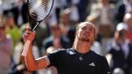 Zverev fue implacable frente a Mensik y quedó a un paso de su primer título de Grand Slam en Roland Garros 