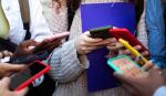 EAU prohíbe las redes sociales a los menores de 15 años