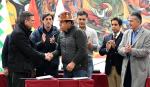 Gobierno y COB firman acuerdo; Argollo pide a campesinos de La Paz sumarse a la pacificación 