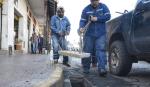 Alcaldía reemplaza rejillas metálicas por tapas de hormigón para frenar los robos