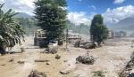Al menos 160 muertos y 700 desaparecidos, muchos turistas, por una fuerte riada entre Nepal y el Tíbet 