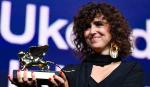 Filme “Woman unknown” se alza con el León de Oro en Venecia