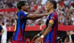 Un hat-trick Raphinha decide el partido y el Barcelona se afianza en la cima