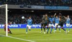 La Roma de Gasperini remonta y frena al Nápoli en un partido lleno de tensión
