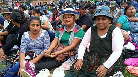 Las-mujeres-de-La-Asunta-deciden-emprender-marcha-hacia-La-Paz