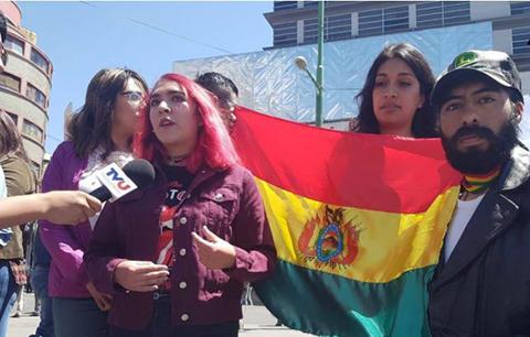 Jovenes-presentaran-una-demanda-internacional-contra-Morales
