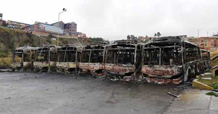 Ataque-vandalico-a-La-Paz-Bus-deja-33-buses-Pumakatari-calcinados