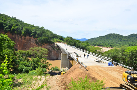Manana-habilitan-paso-por-el-puente-Rio-Grande