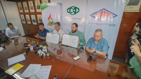 YPFB-garantiza-suministro-de-combustible-y-urea-para-el-agro