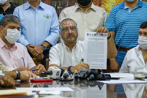 Civicos-exigen-amnistia-para-quienes-lucharon-por-la-democracia