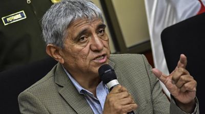 Denuncian-de-manera-publica-a-candidato-Arias-por-acoso-sexual-cuando-era-ministro-de-Obras-Publicas